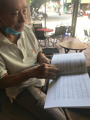 d Giới thiệu tác phẩm