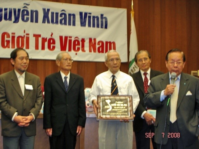 VinhDanhNhaVan NguyenXuanVinh